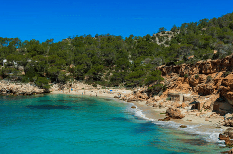 Cala Salada, une crique cachée à Ibiza